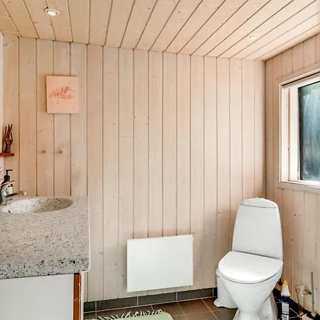 Valentin - From The Sea By Interhome Feriehus Hals