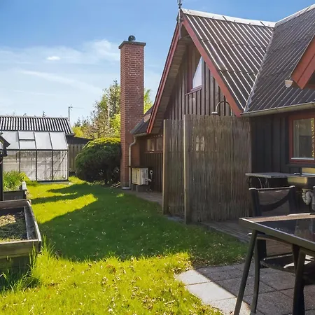 Valentin - From The Sea By Interhome Feriehus Hals